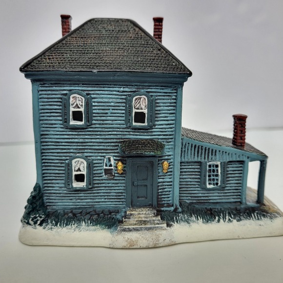 Lang & Wise Town Hall Collectibles Mitchell Homestead Christmas Village 1998 - Picture 5 of 9